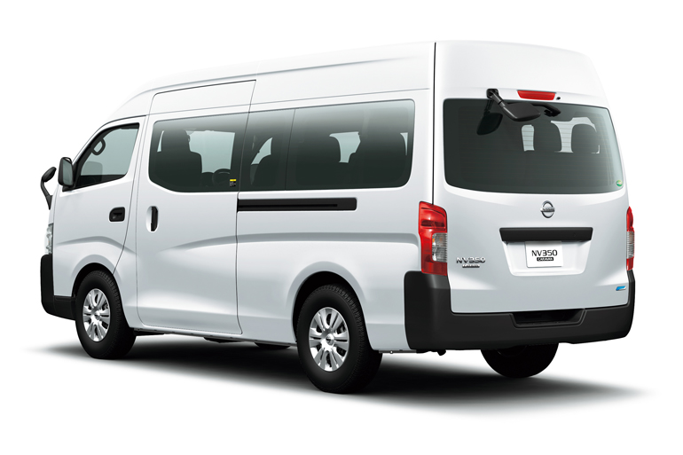 Nissan Urvan 2015