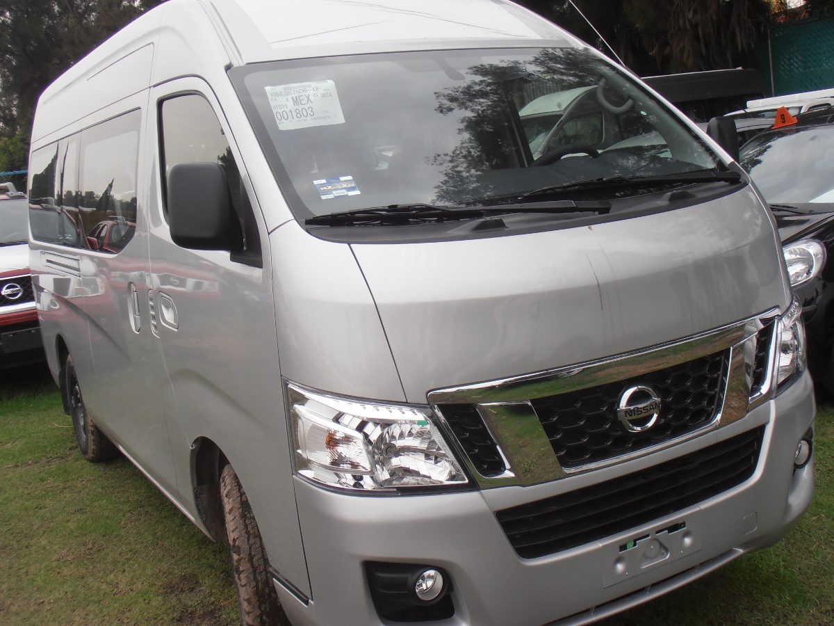 Nissan Urvan 2016