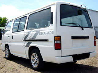 Nissan Urvan Escapade 2014
