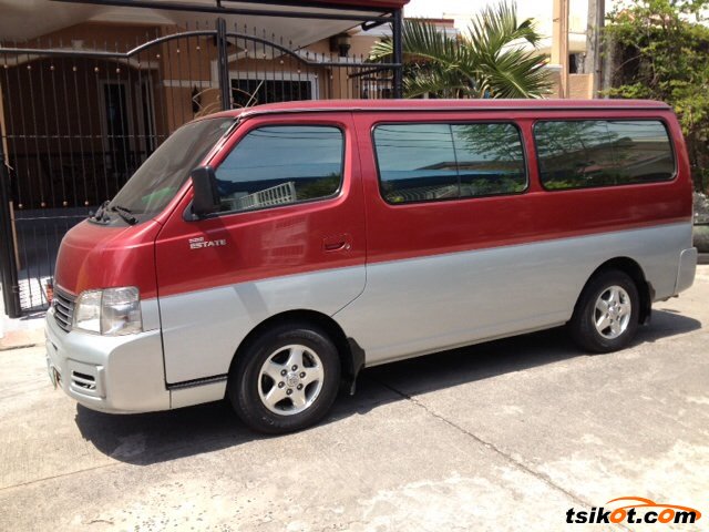 Nissan Urvan Estate