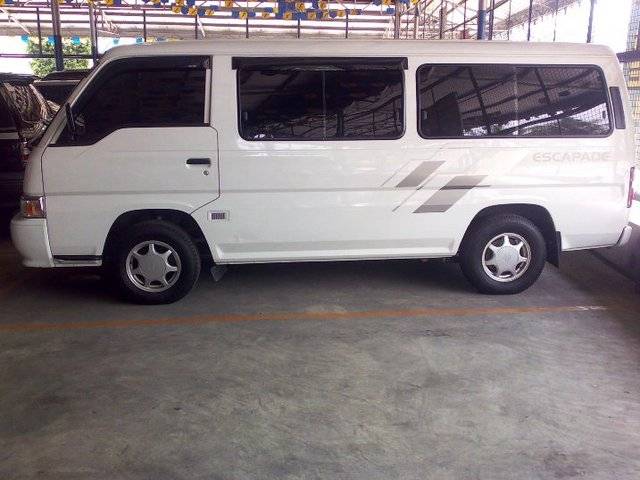 Nissan Urvan Van