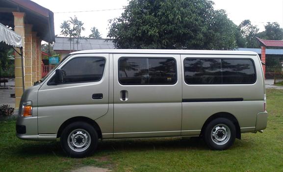 Nissan Urvan Van