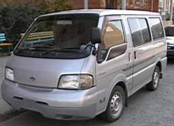 Nissan Van 2000