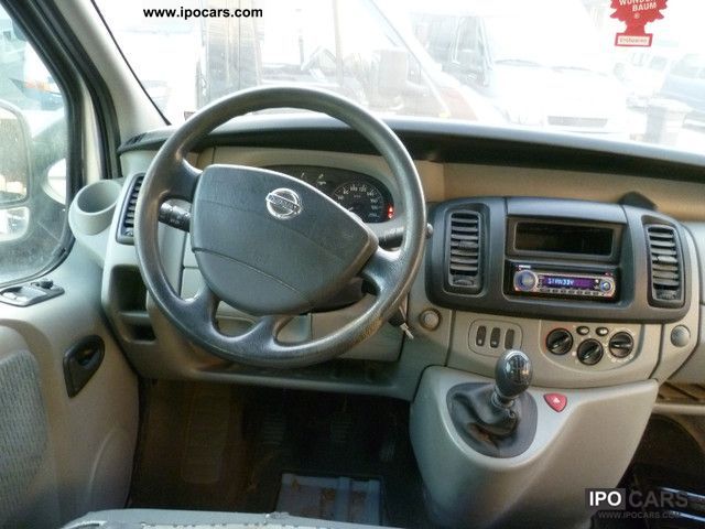 Nissan Van 2005