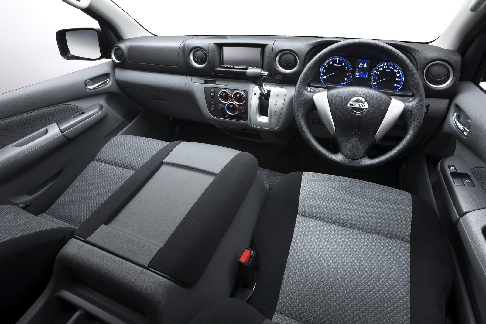 Nissan Van Nv350