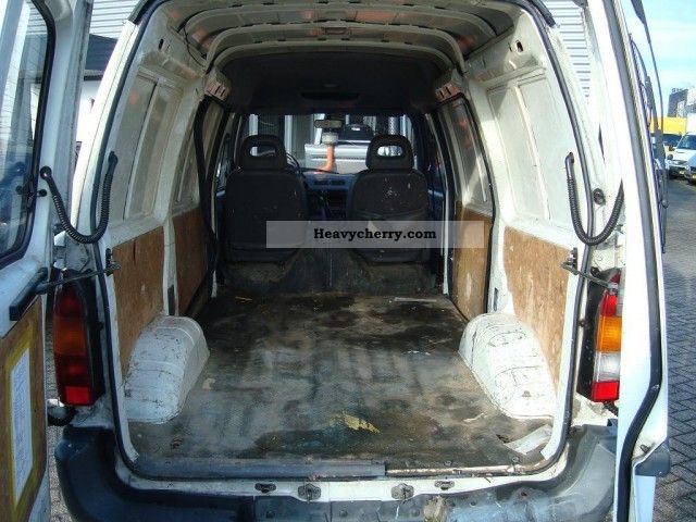 Nissan Vanette 2.3