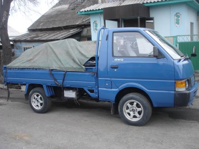 Nissan Vanette Truck
