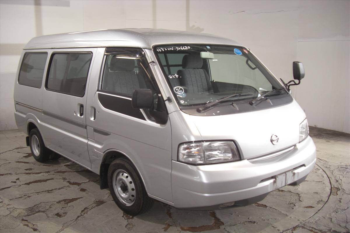 Nissan Vanette Van