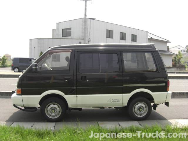 Nissan Vanette Van
