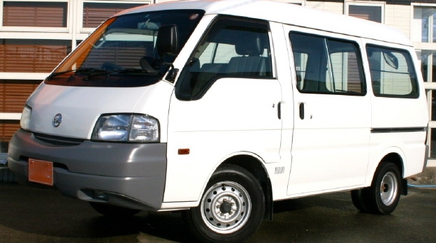Nissan Vanette Van