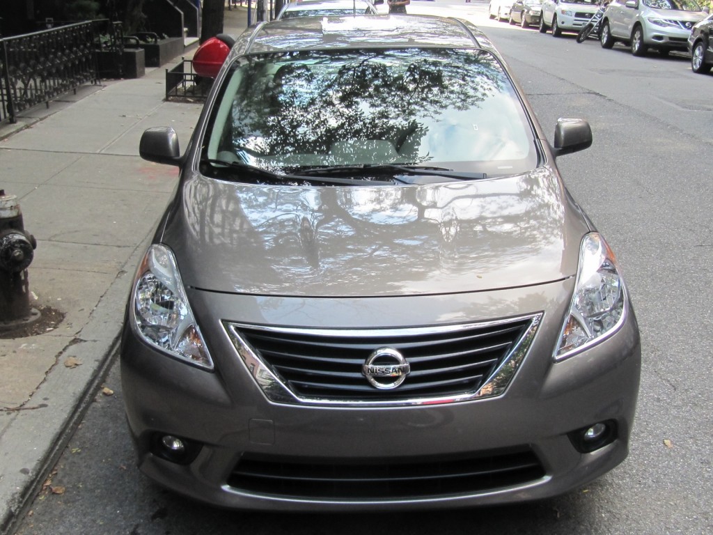 Nissan Versa 1.6s