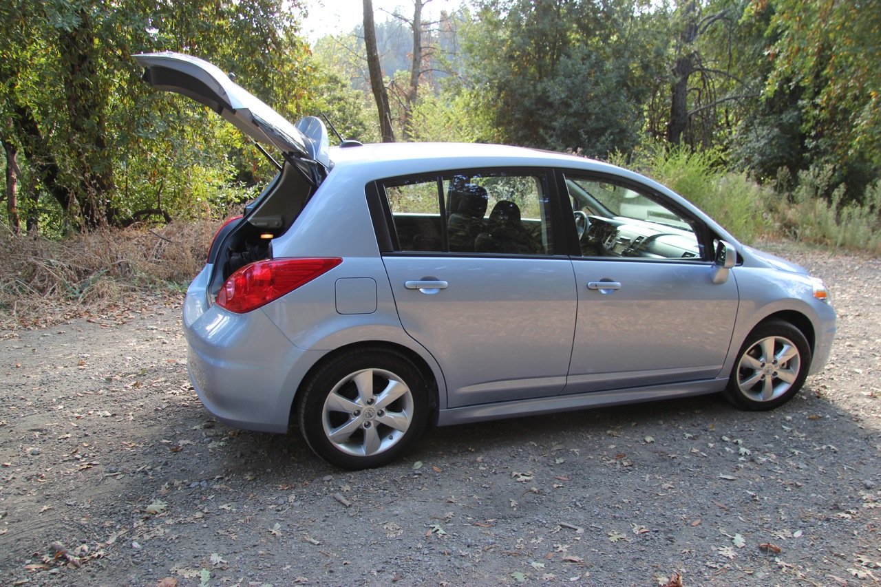 Nissan Versa 1.8 S