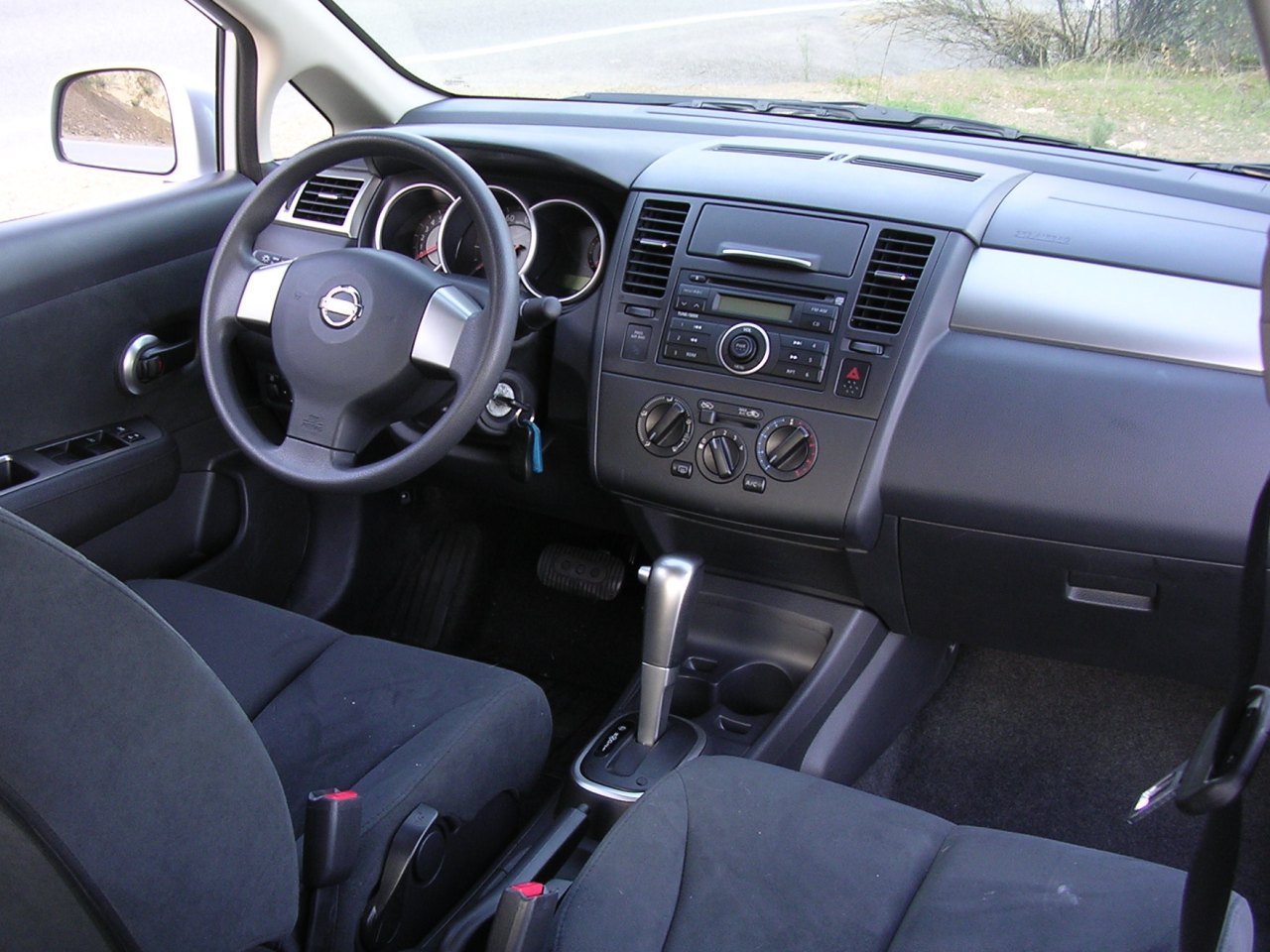 Nissan Versa 2007