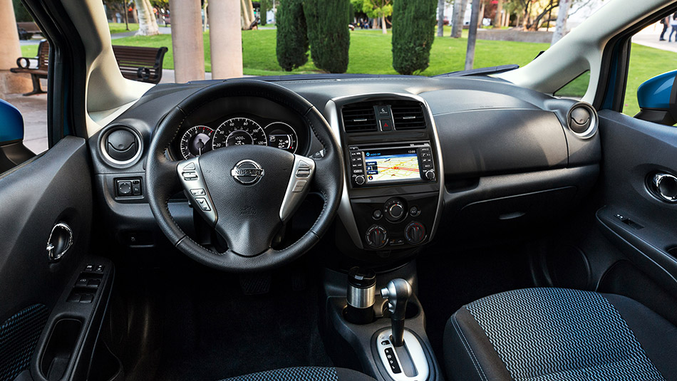 Nissan Versa 2015