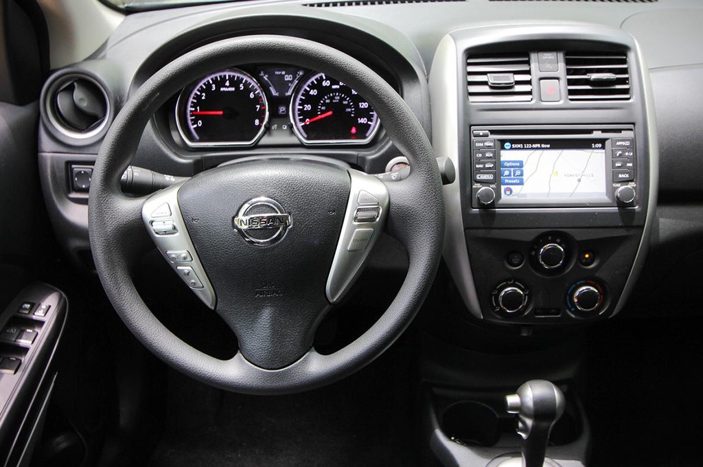 Nissan Versa 2015