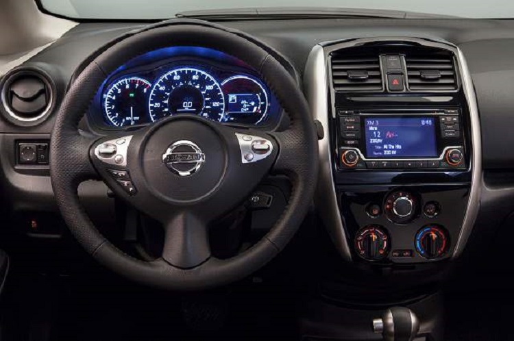 Nissan Versa 2016