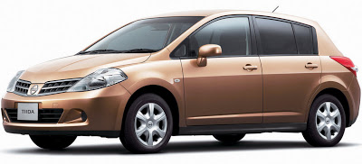 Nissan Versa 4 Door Hatchback