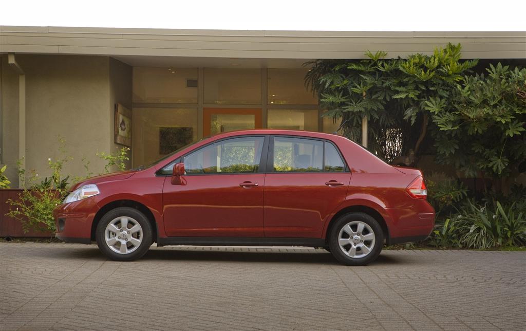 Nissan Versa 4 Door