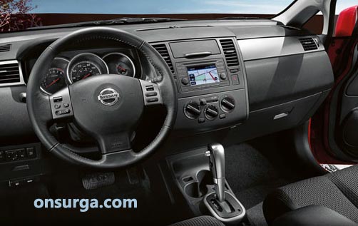 Nissan Versa Hatchback 2012