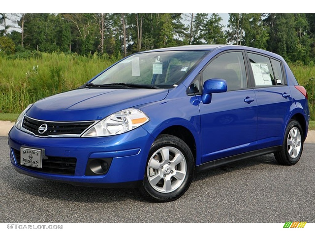 Nissan Versa Hatchback 2012