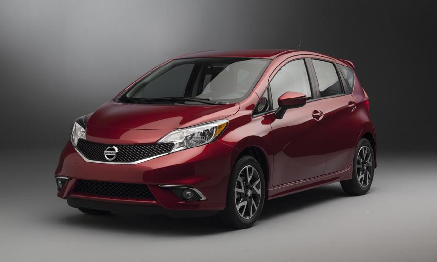 Nissan Versa Hatchback 2015
