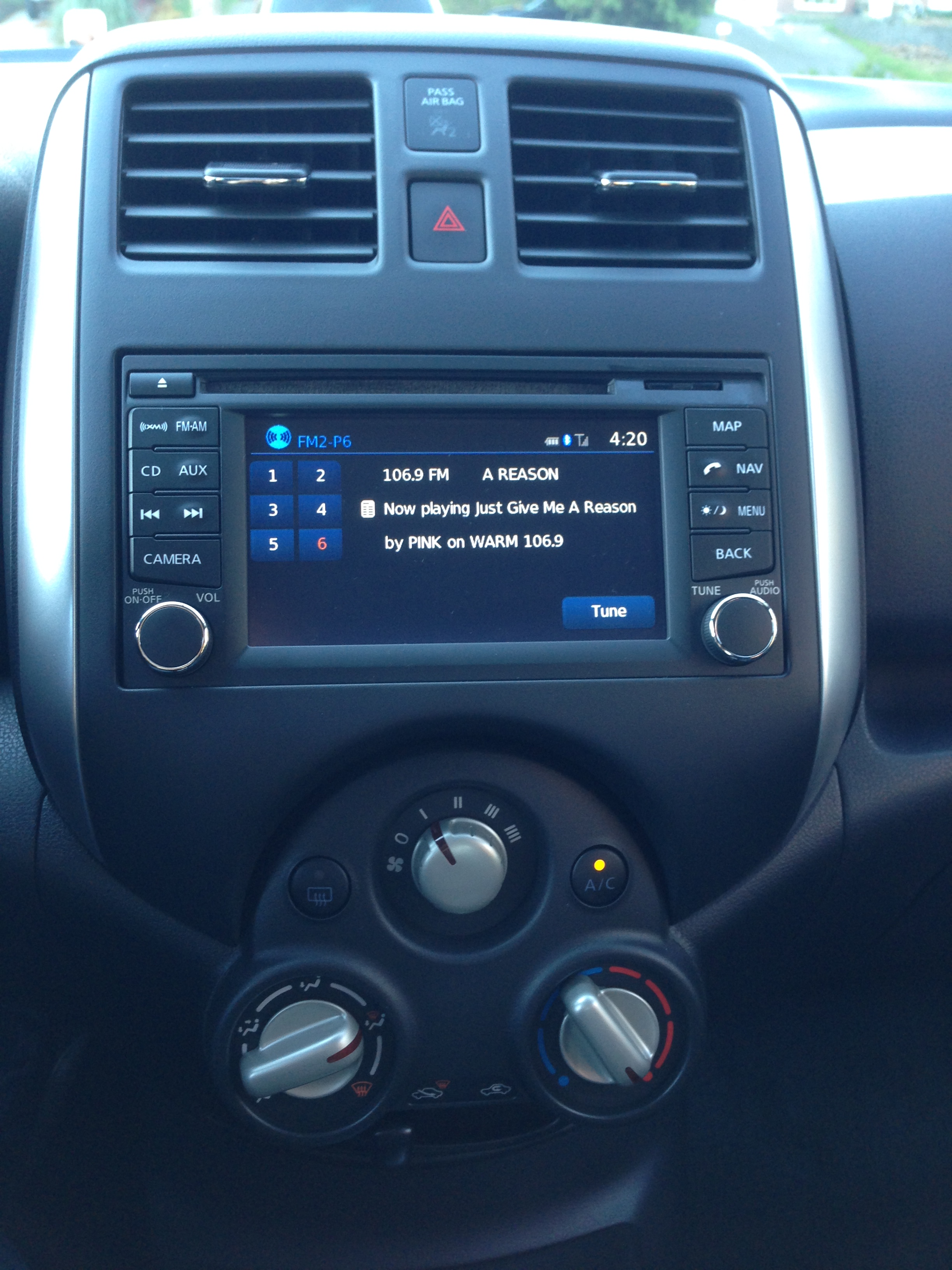 Nissan Versa Note Sv 2014