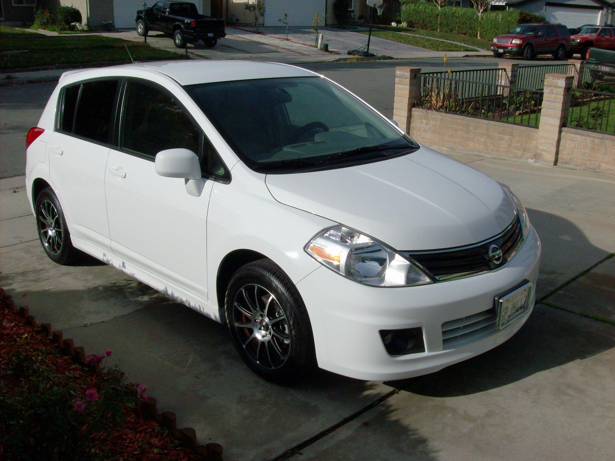 Nissan Versa S Hatchback