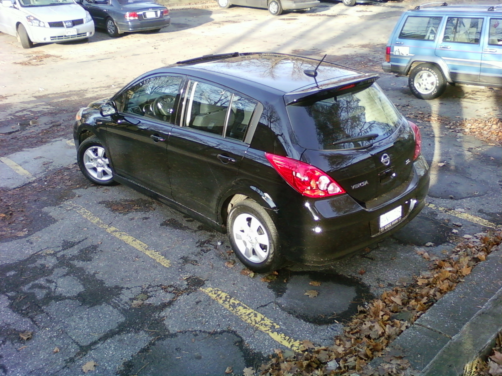 Nissan Versa S Hatchback