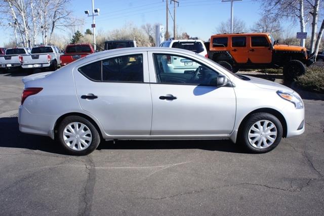 Nissan Versa S Plus