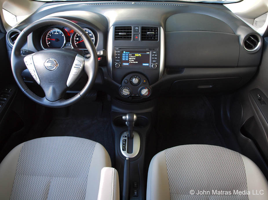 Nissan Versa S