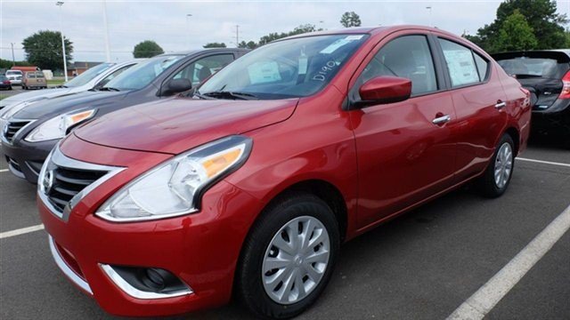 Nissan Versa Sv