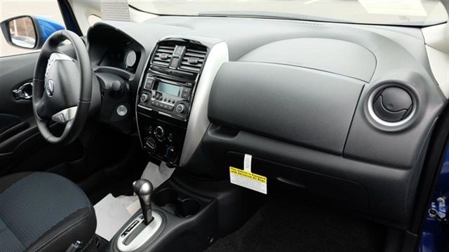 Nissan Versa Sv