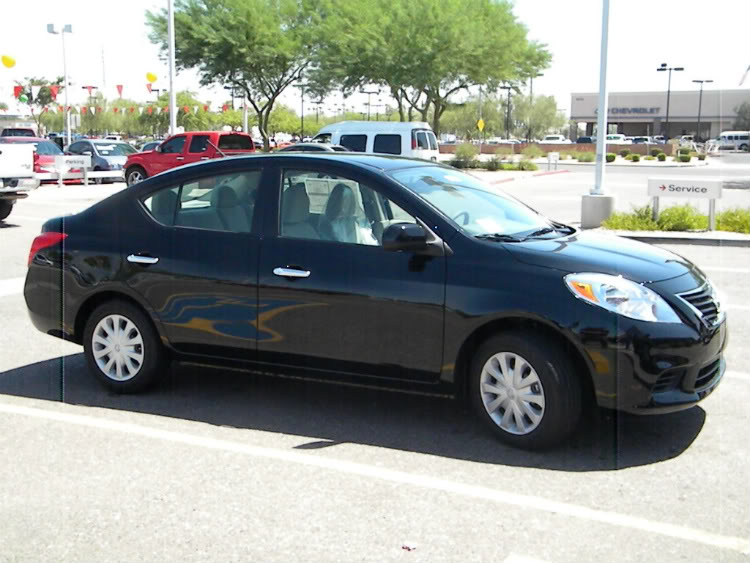 Nissan Versa Sv