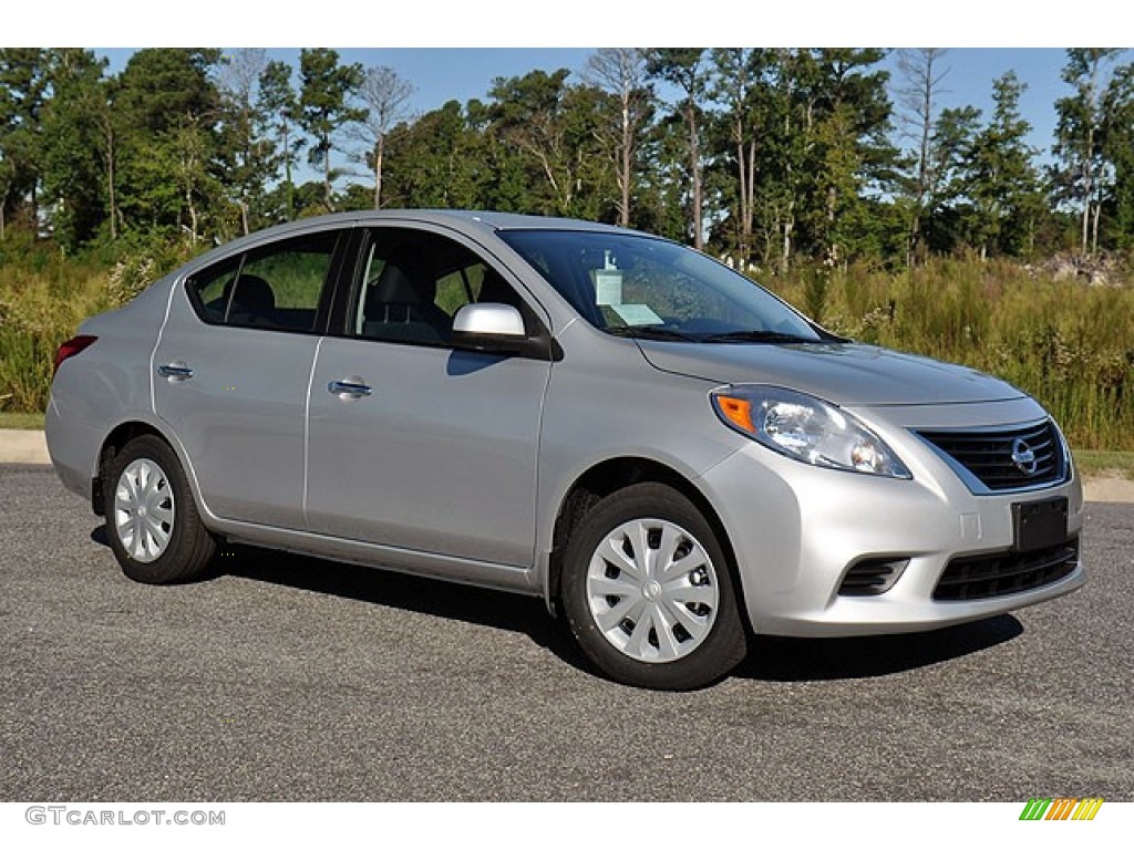 Nissan Versa Sv