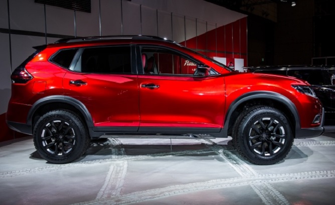 Nissan X-Trail Hybrid 2015