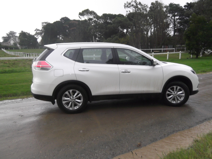 Nissan X-Trail St