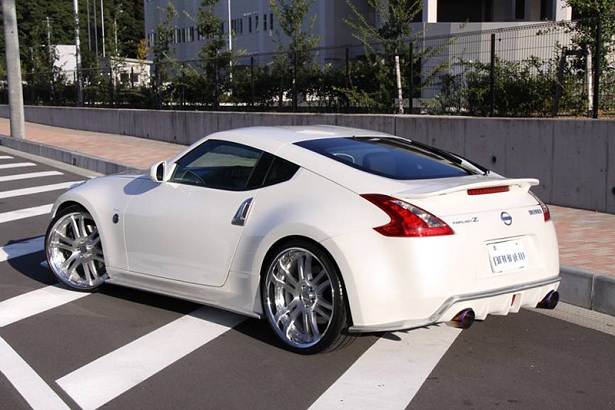 Nissan Z 270