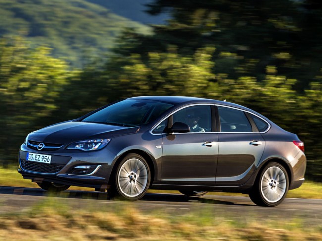 Opel Astra Sedan