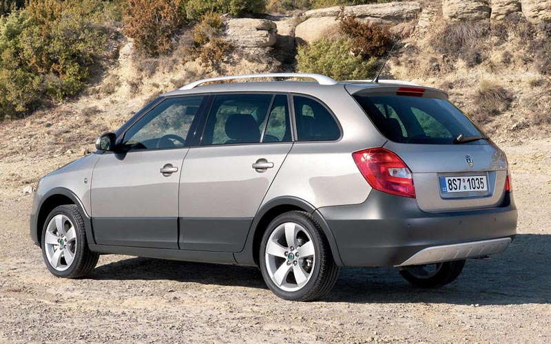 2010 Skoda Fabia 2010 Skoda Fabia