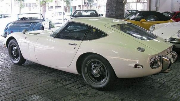Toyota 2000gt Replica