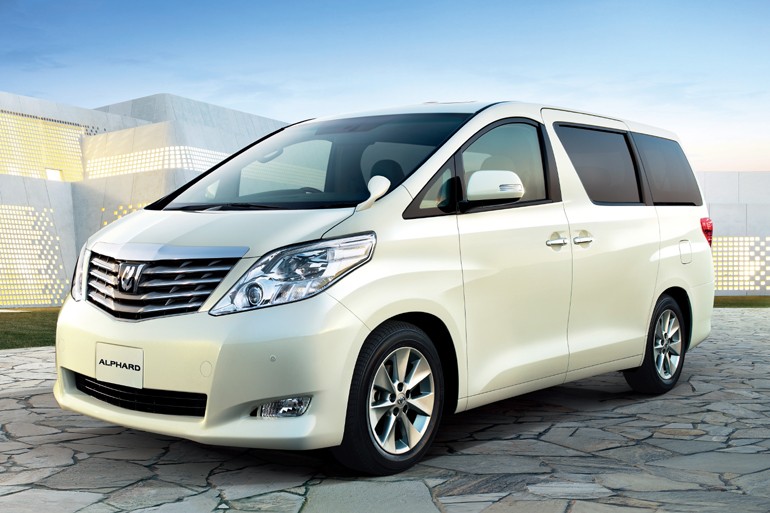 Toyota Alphard 2.4