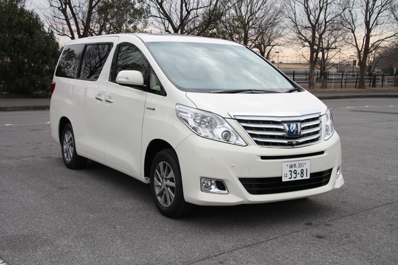 Toyota Alphard 2.4