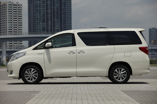 Toyota Alphard 2.4