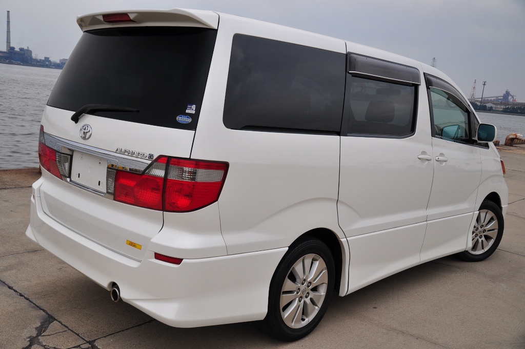 Toyota Alphard 2002
