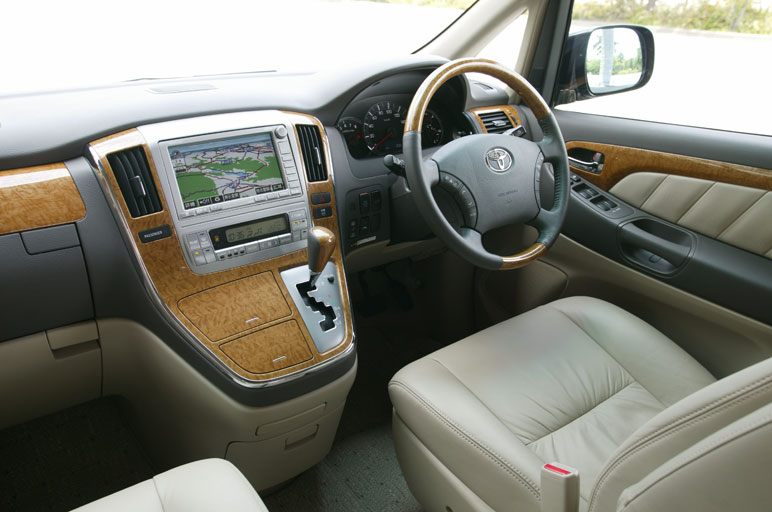 Toyota Alphard 2002