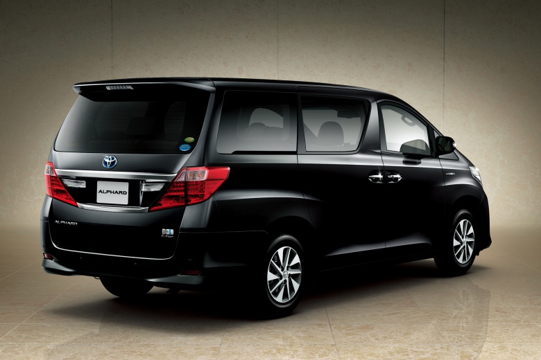Toyota Alphard 2013