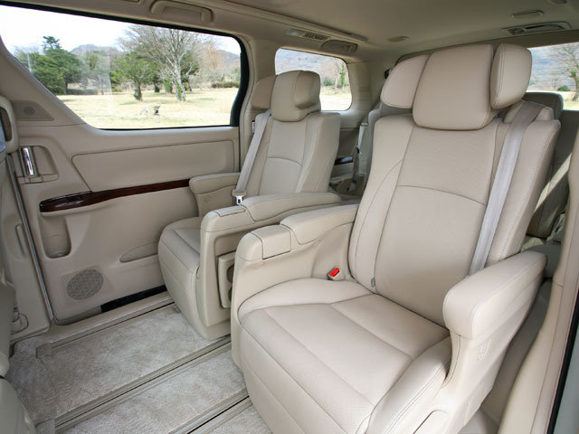 Toyota Alphard 2014