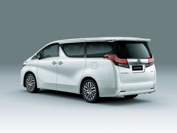 Toyota Alphard 2015