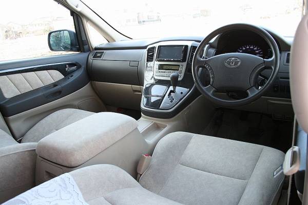 Toyota Alphard 3.0