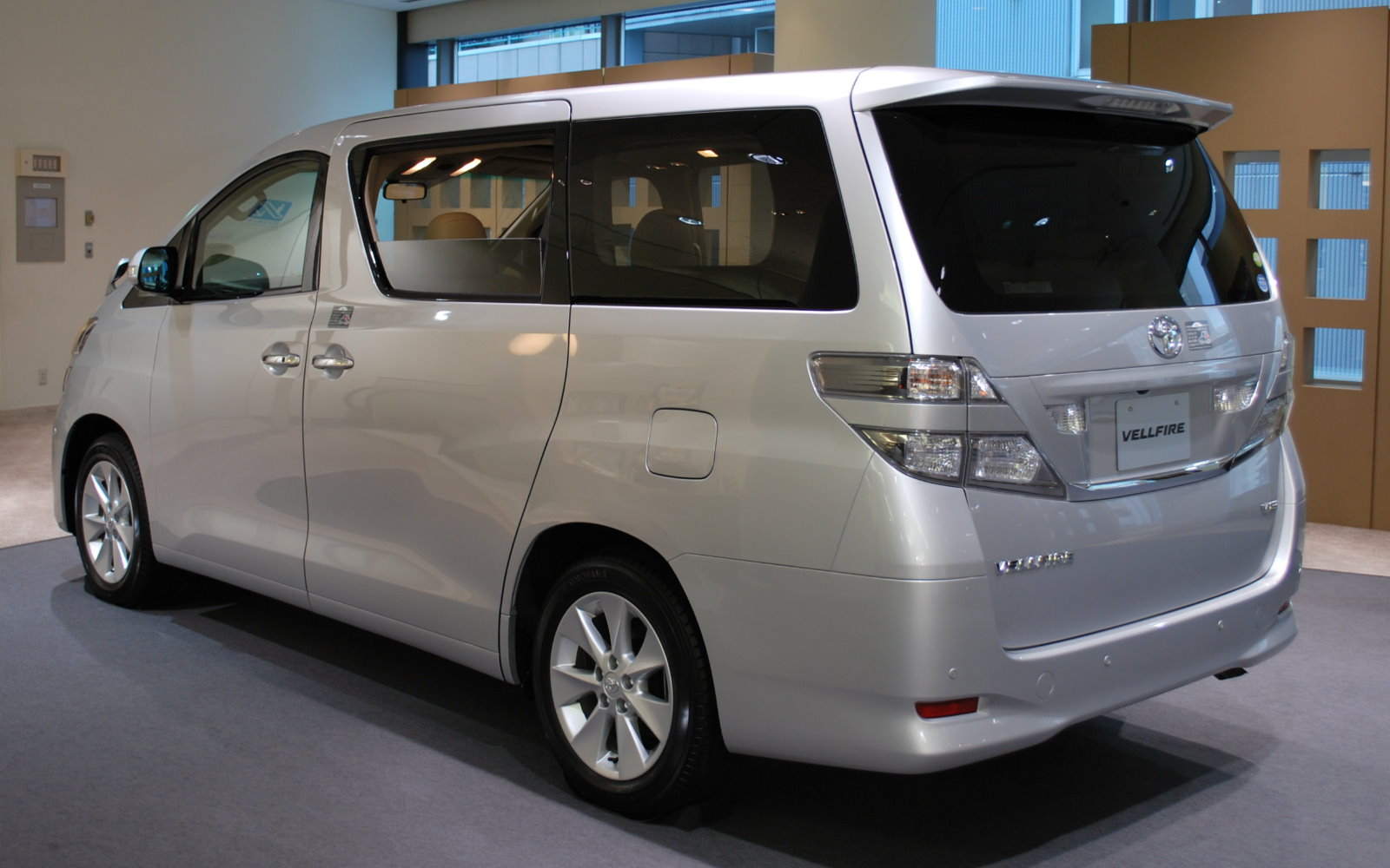 Toyota Alphard Vellfire Toyota Alphard Vellfire